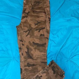 Zara basic camo jeans